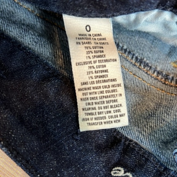 American Eagle Jean Shorts | Dark Wash | Stretch Material - Picture 5 of 5